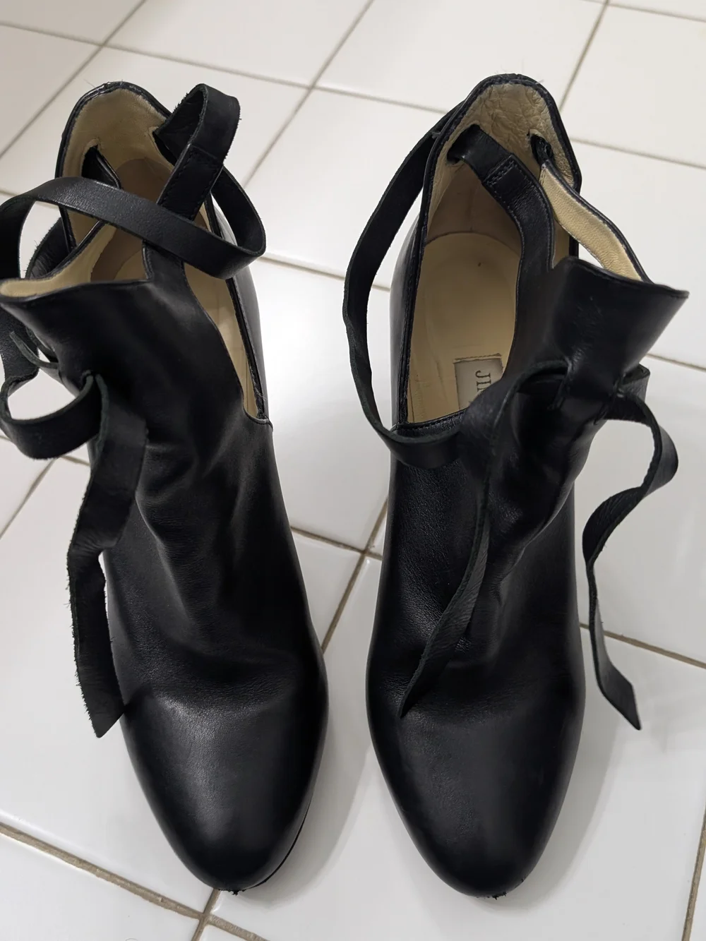 Jimmy Choo please see